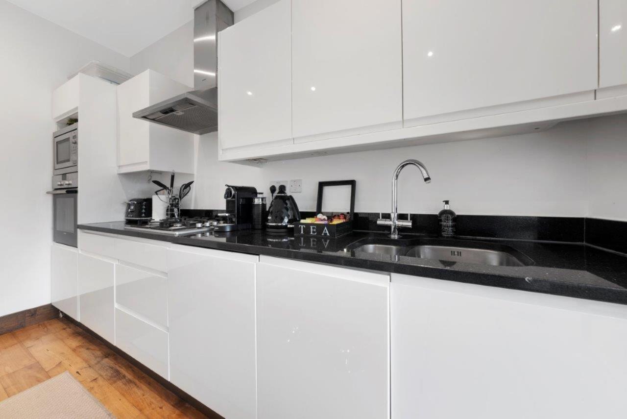 Huge Shoreditch Apartment- Private Roof Terrace 런던 외부 사진