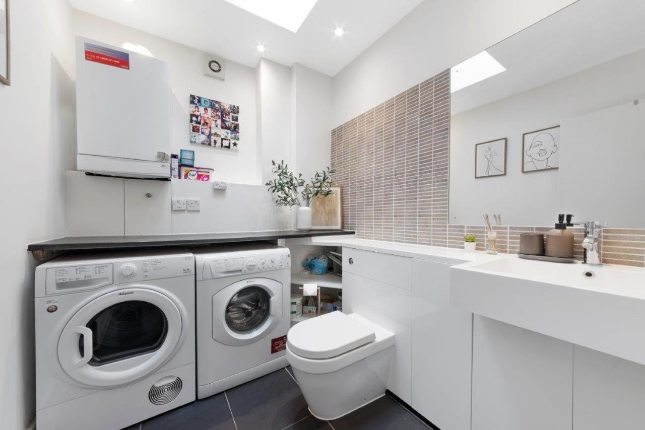 Huge Shoreditch Apartment- Private Roof Terrace 런던 외부 사진